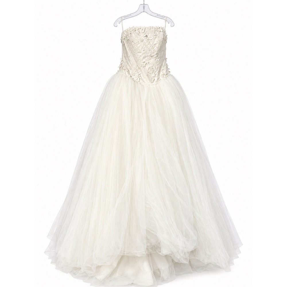 Vera Wang White Classic Wedding Dress Tulle Ball Gown Floral Size 10 Vintage